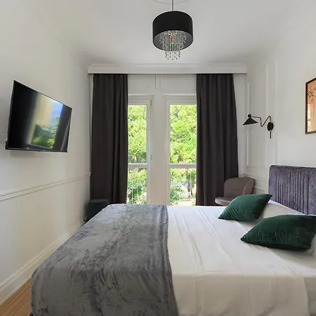 Sense Πανσιόν 3*